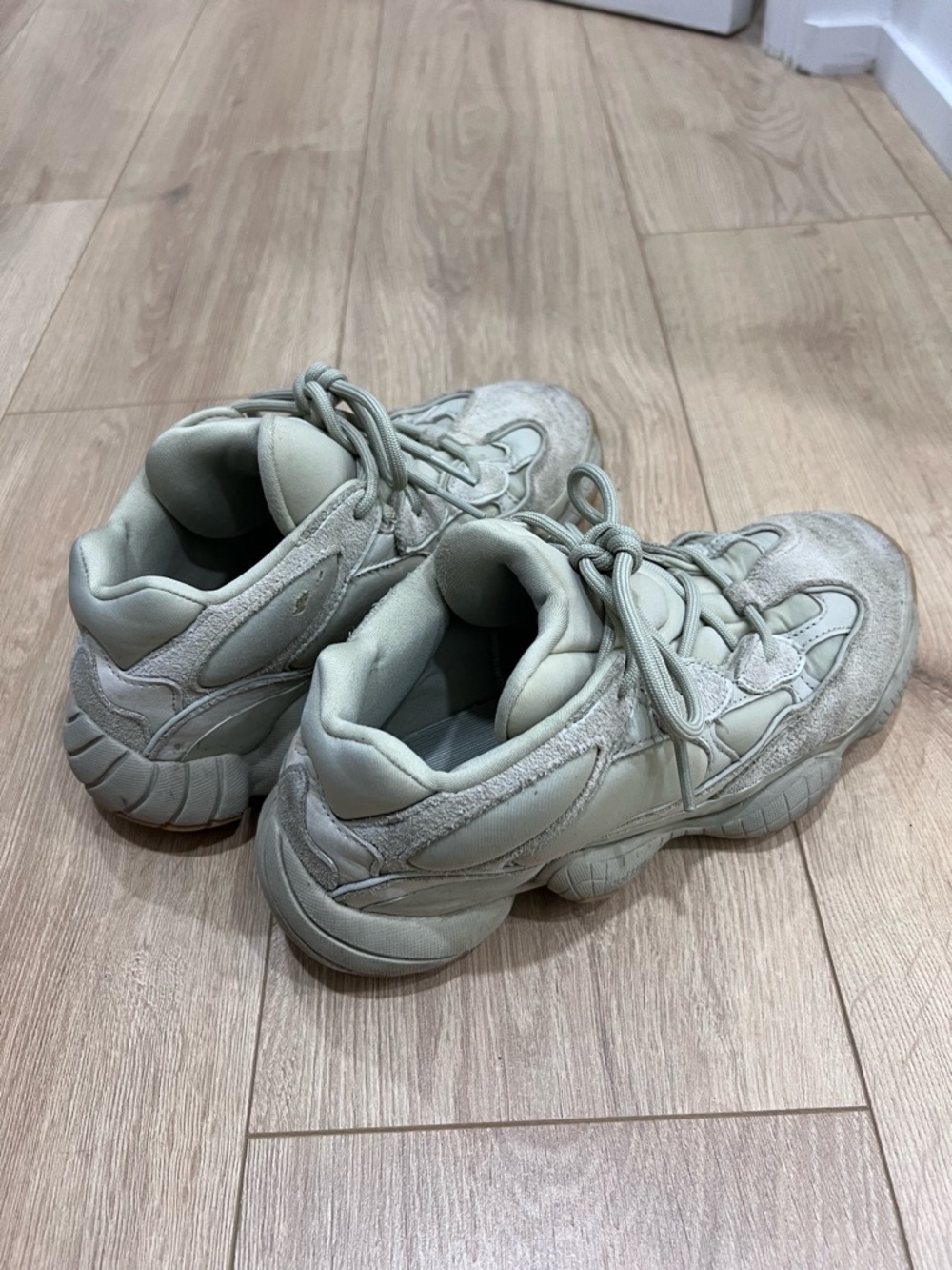 Yeezy Women size 8/men size 7 sneakers